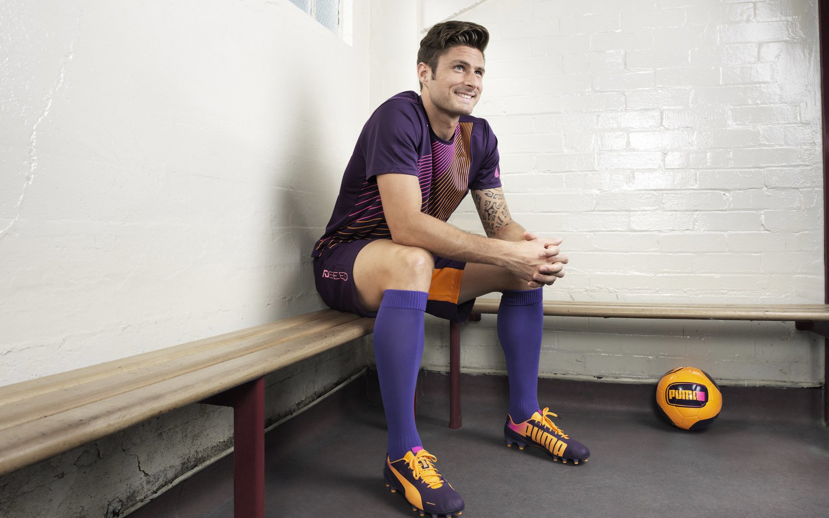 中超球队主场球迷助威震撼全场,中超联赛主场